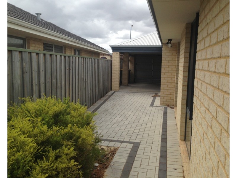 9 Birkett Circle, Ellenbrook WA 6069