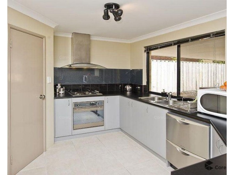 10 Heathland Terrace, Ellenbrook WA 6069