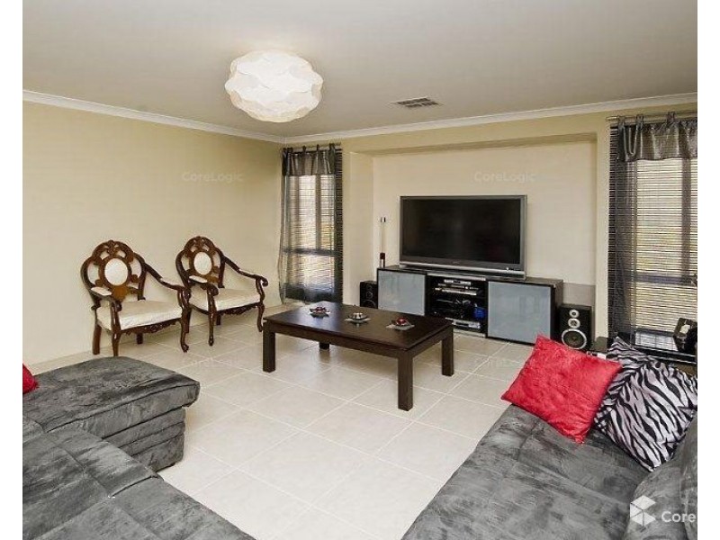 10 Heathland Terrace, Ellenbrook WA 6069