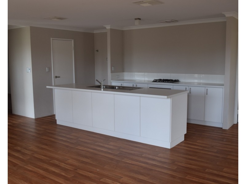 7 Gippsland Way, Ellenbrook WA 6069