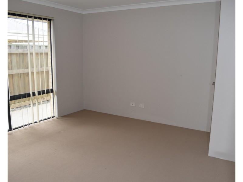 7 Gippsland Way, Ellenbrook WA 6069