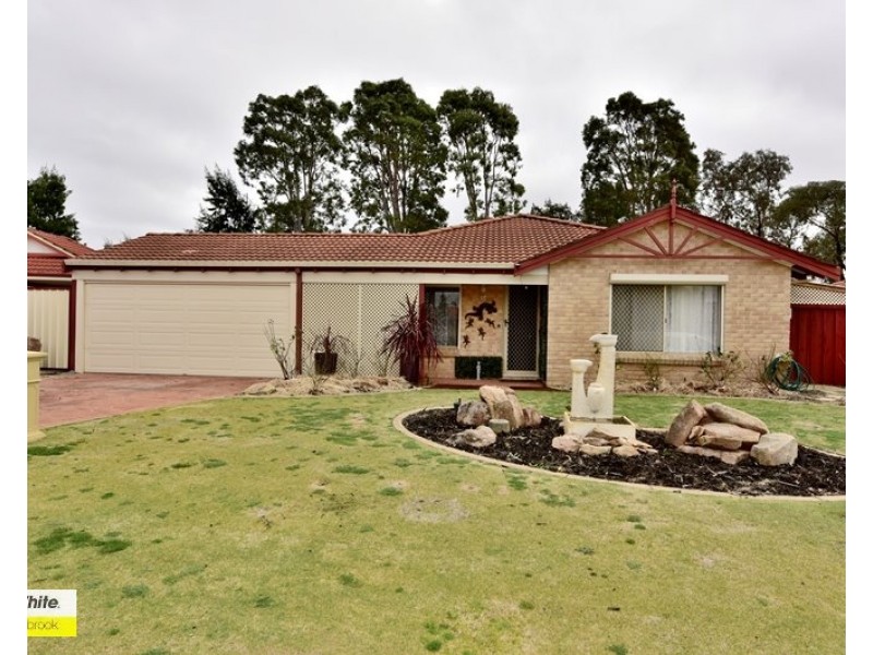15 Beaufortia Crescent, Ellenbrook WA 6069