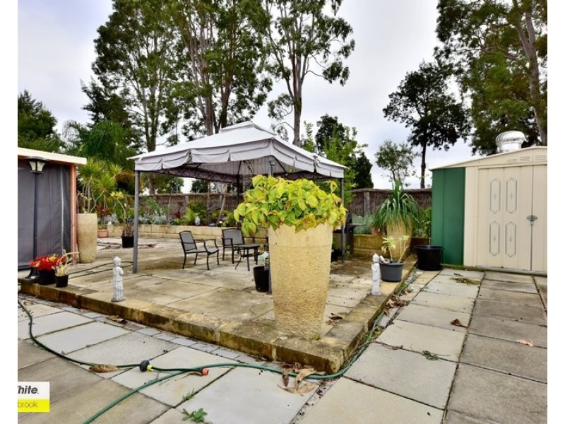 15 Beaufortia Crescent, Ellenbrook WA 6069