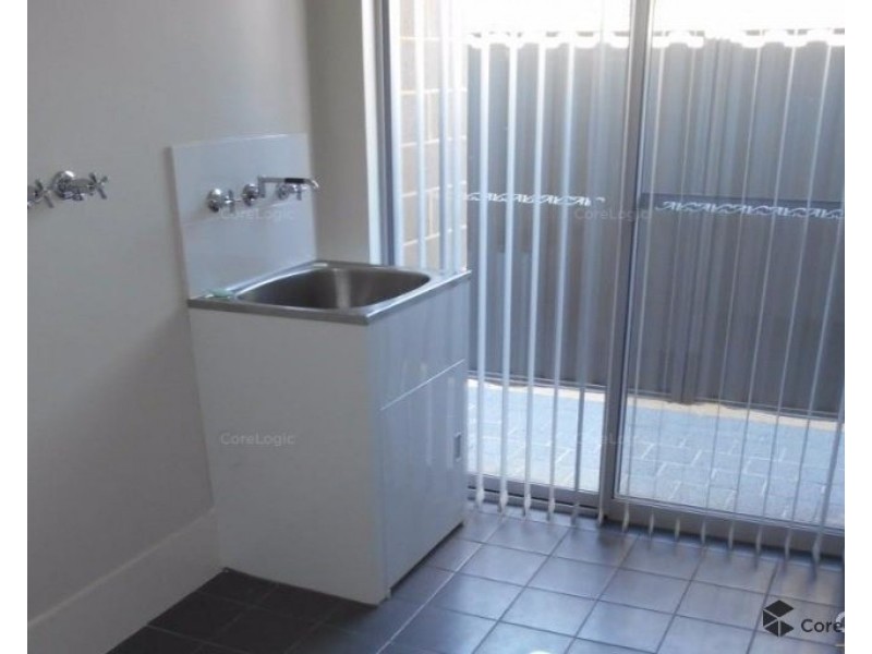16 Rivington Entrance, Aveley WA 6069
