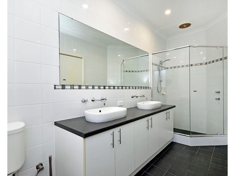 77 lomas Circle, Ellenbrook WA 6069