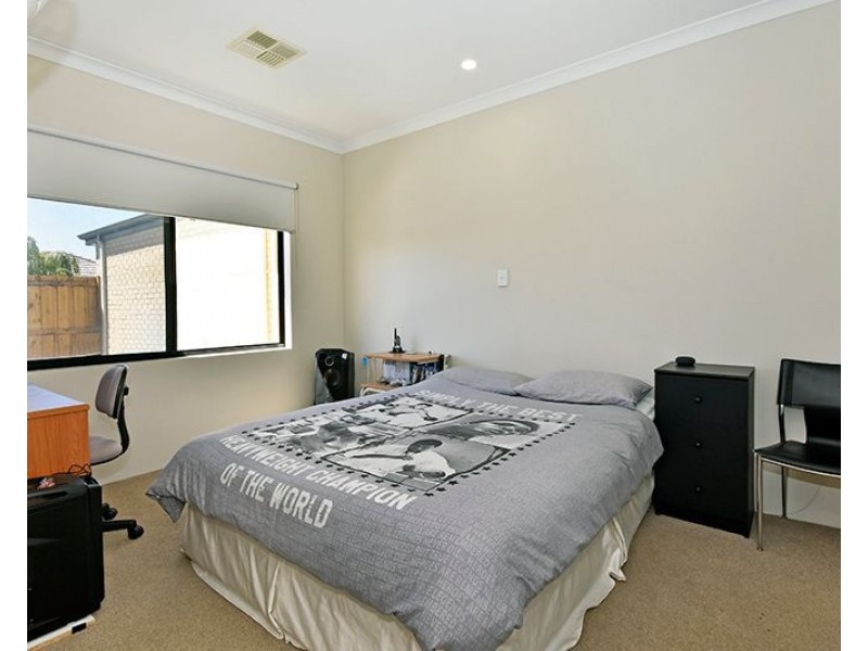 77 lomas Circle, Ellenbrook WA 6069