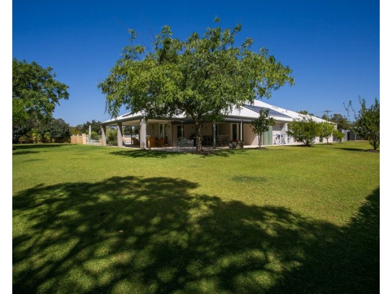 130 Roxburghe Drive, The Vines WA 6069