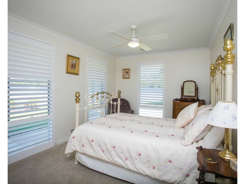 130 Roxburghe Drive, The Vines WA 6069