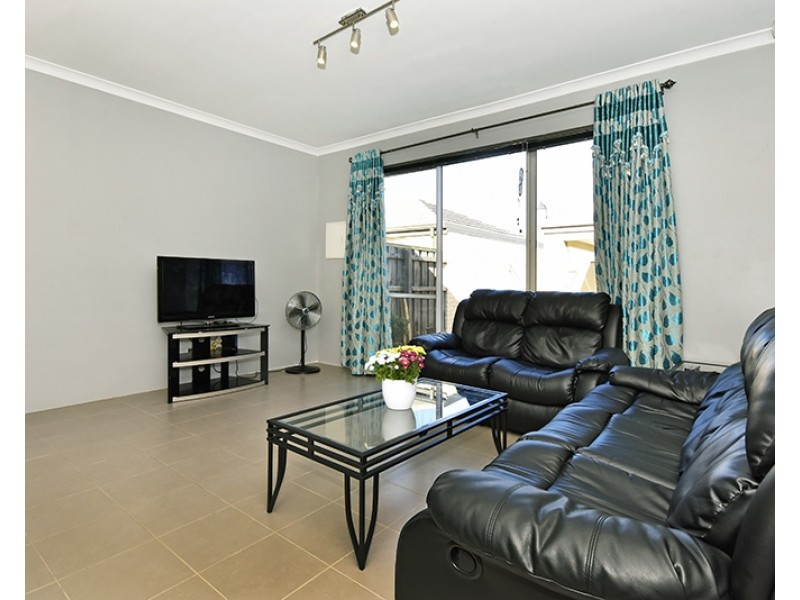 10 Minnie Lane, Ellenbrook WA 6069