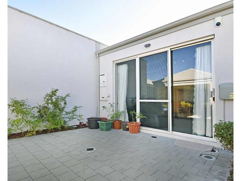 10 Minnie Lane, Ellenbrook WA 6069