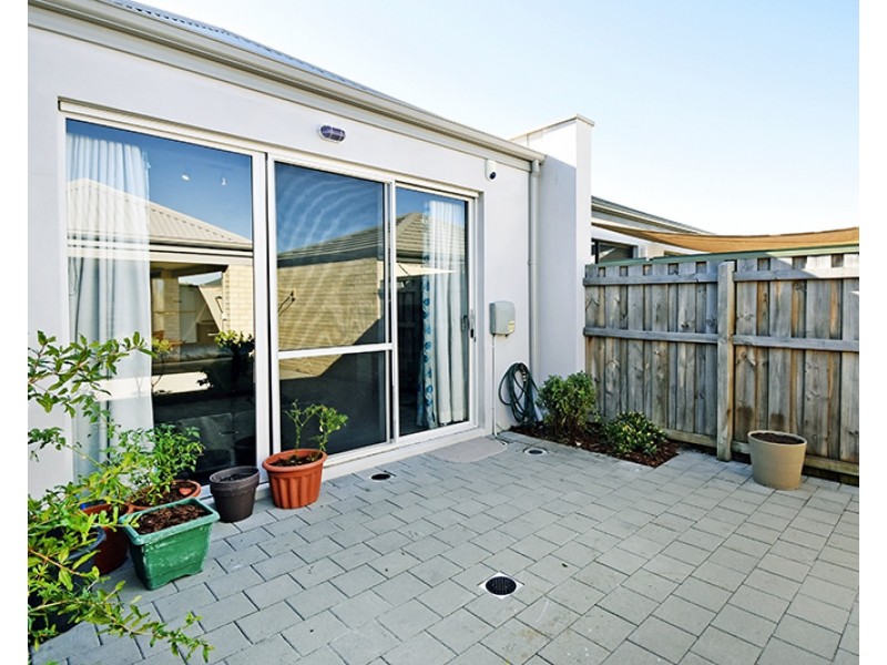 10 Minnie Lane, Ellenbrook WA 6069