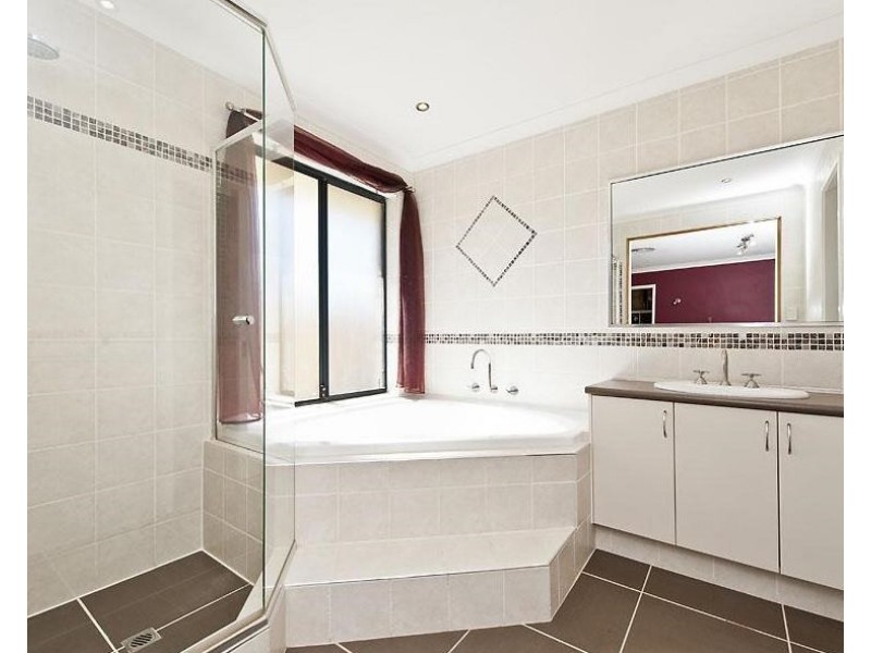 2 Granesse Drive, Ellenbrook WA 6069