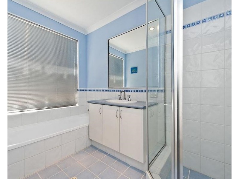 2 Granesse Drive, Ellenbrook WA 6069