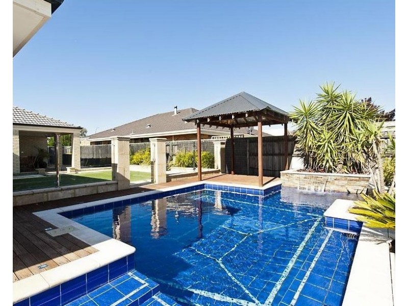 2 Granesse Drive, Ellenbrook WA 6069