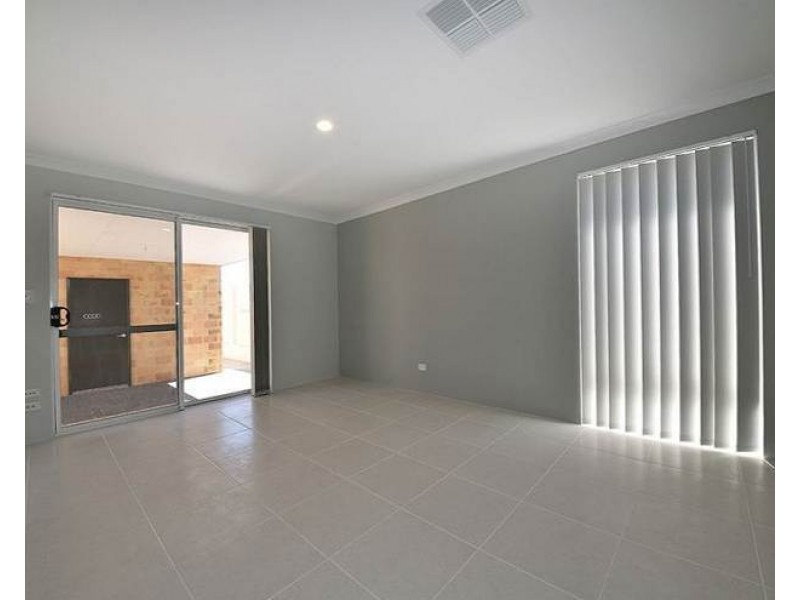 369 Banrock Drive, Ellenbrook WA 6069