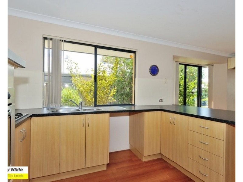 17 Abercrombie Terrace, Ellenbrook WA 6069