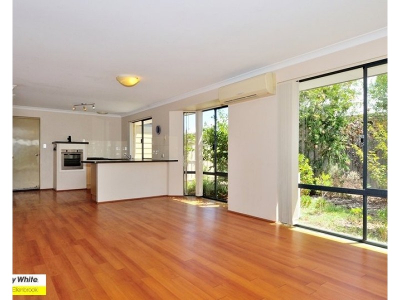 17 Abercrombie Terrace, Ellenbrook WA 6069