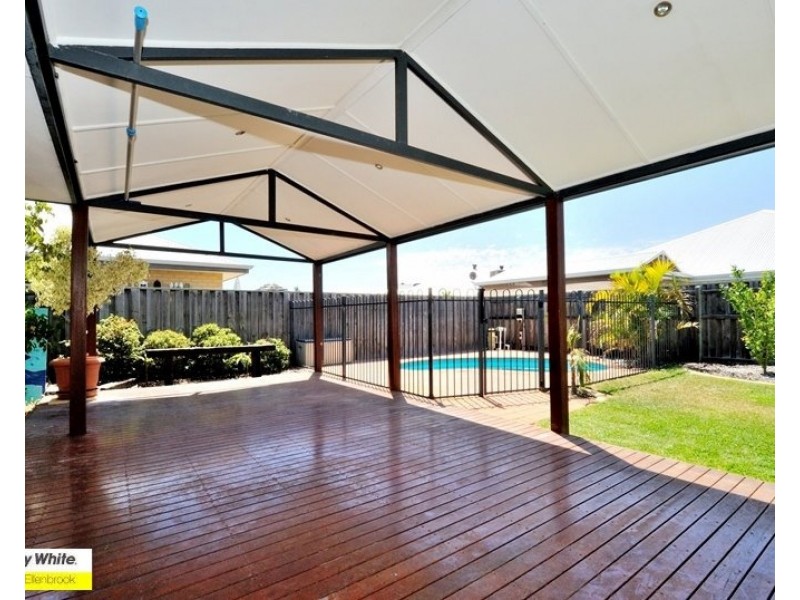 17 Abercrombie Terrace, Ellenbrook WA 6069