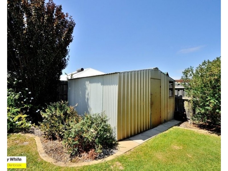 17 Abercrombie Terrace, Ellenbrook WA 6069