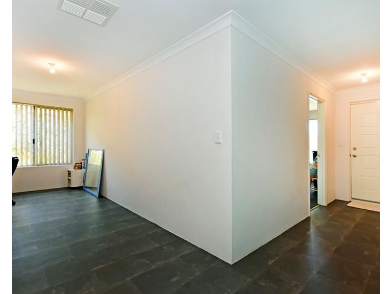 10 Stilton Pass, Aveley WA 6069