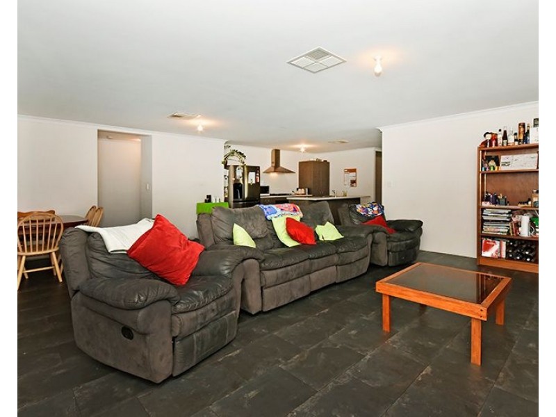 10 Stilton Pass, Aveley WA 6069