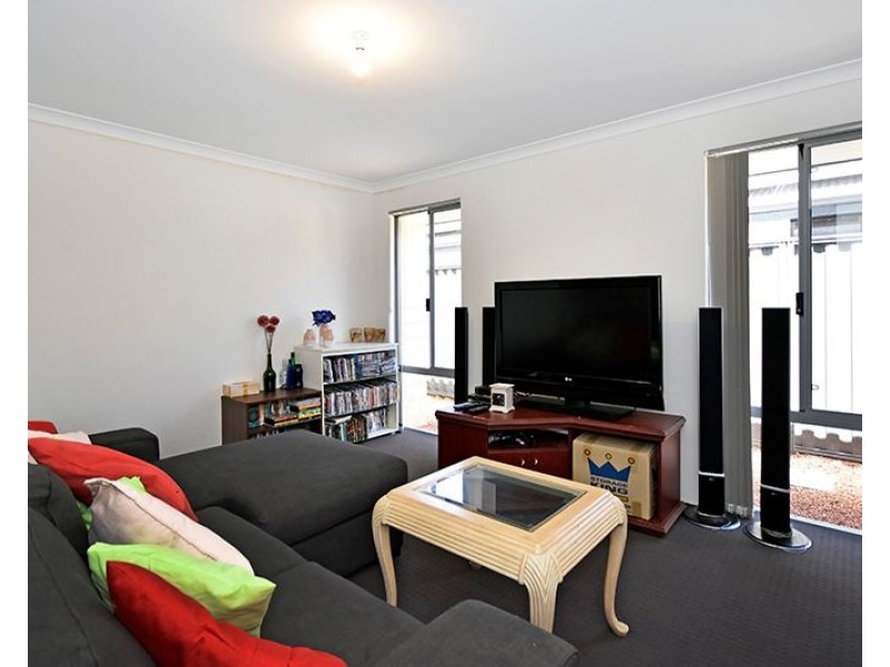 10 Stilton Pass, Aveley WA 6069