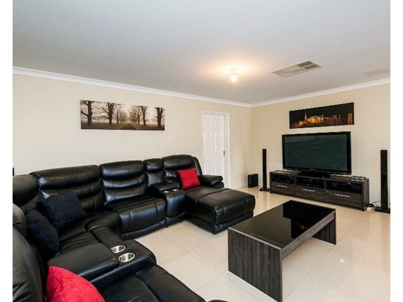 48 Coree Lane, Ellenbrook WA 6069