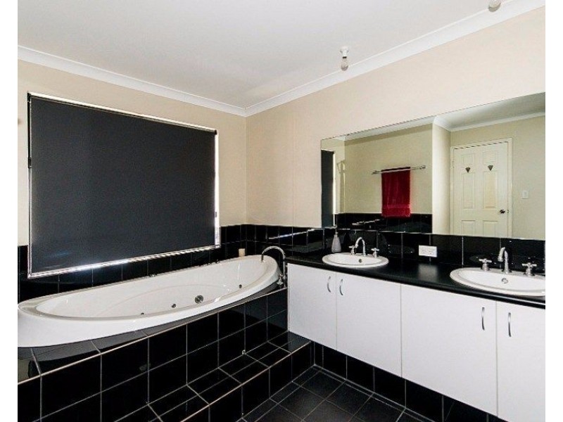 48 Coree Lane, Ellenbrook WA 6069