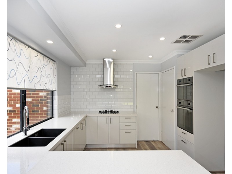 16 Alderley Close, Ellenbrook WA 6069