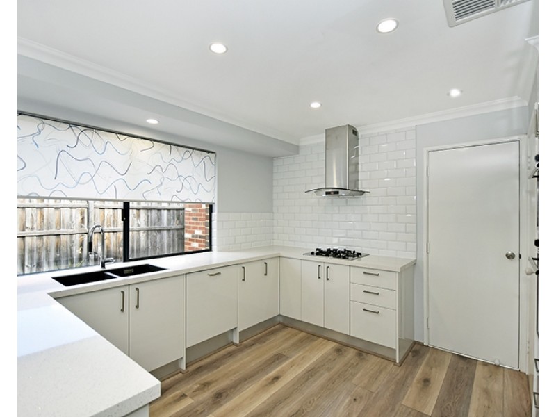 16 Alderley Close, Ellenbrook WA 6069