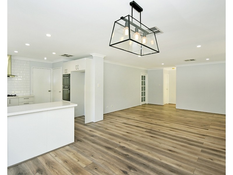 16 Alderley Close, Ellenbrook WA 6069