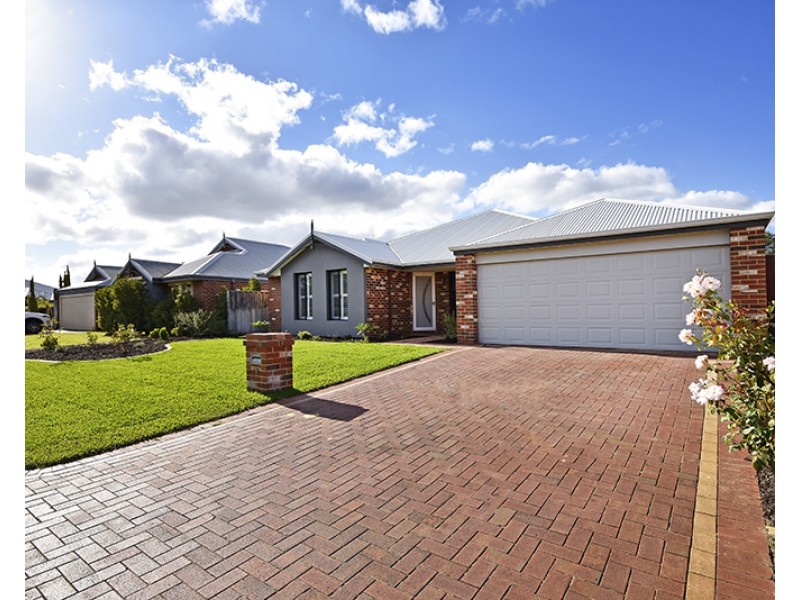 16 Alderley Close, Ellenbrook WA 6069