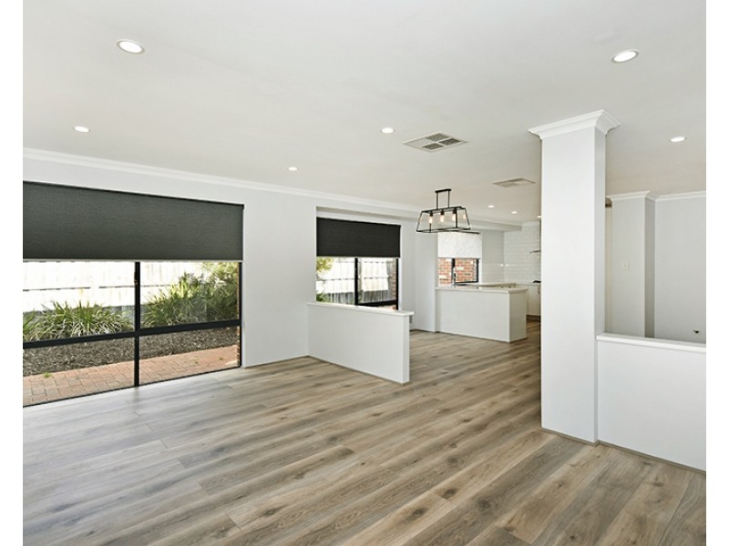 16 Alderley Close, Ellenbrook WA 6069