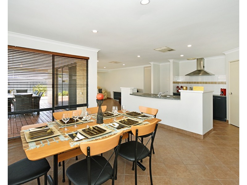 54 Sandown Circle, Henley Brook WA 6055