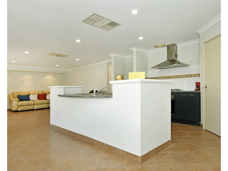 54 Sandown Circle, Henley Brook WA 6055