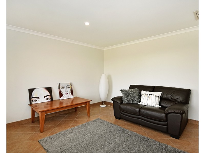 54 Sandown Circle, Henley Brook WA 6055