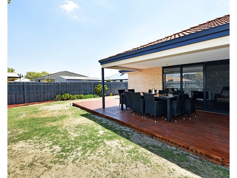 54 Sandown Circle, Henley Brook WA 6055