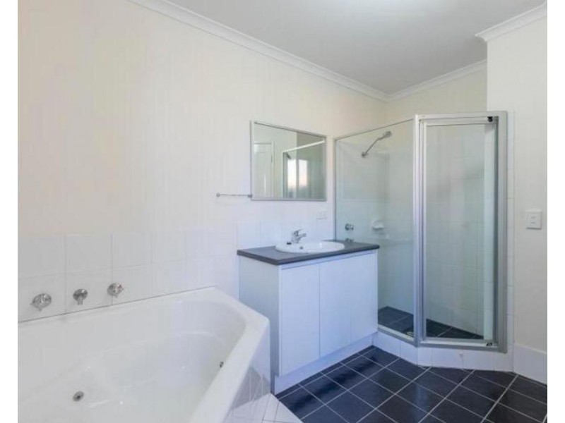 21 Thundelarra Avenue, Ellenbrook WA 6069