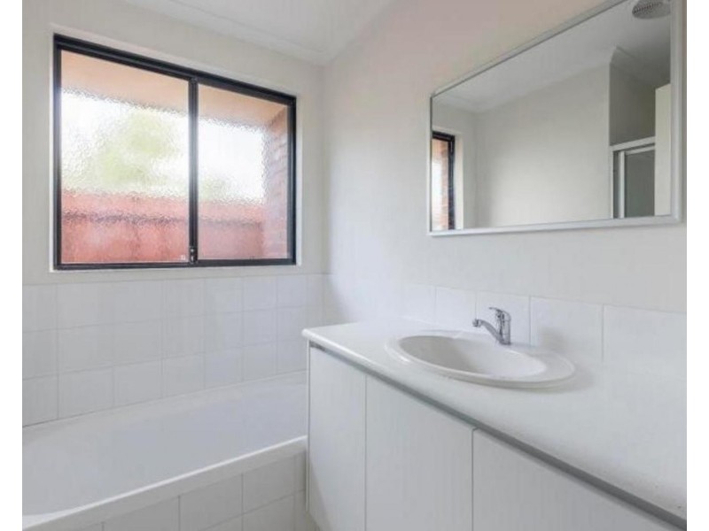 21 Thundelarra Avenue, Ellenbrook WA 6069