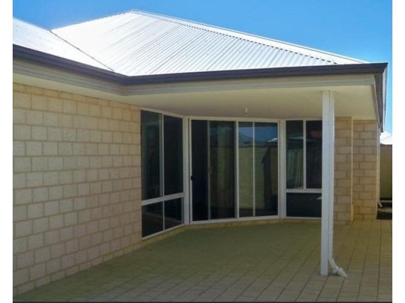 68 Coniston Drive, Ellenbrook WA 6069