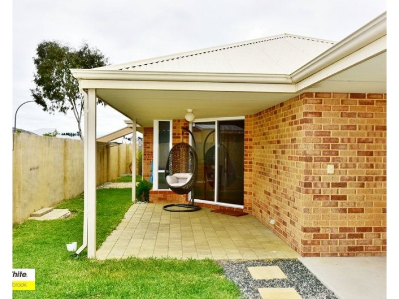 2 Sharman Vista, Ellenbrook WA 6069