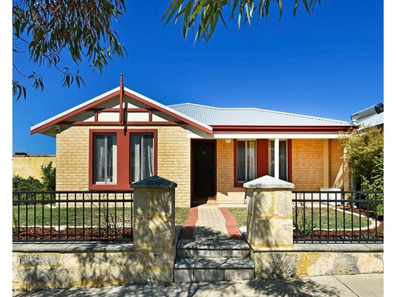 10 Longton Way, Ellenbrook WA 6069