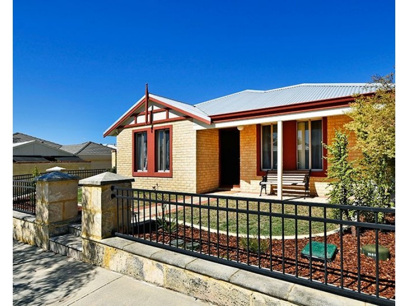 10 Longton Way, Ellenbrook WA 6069