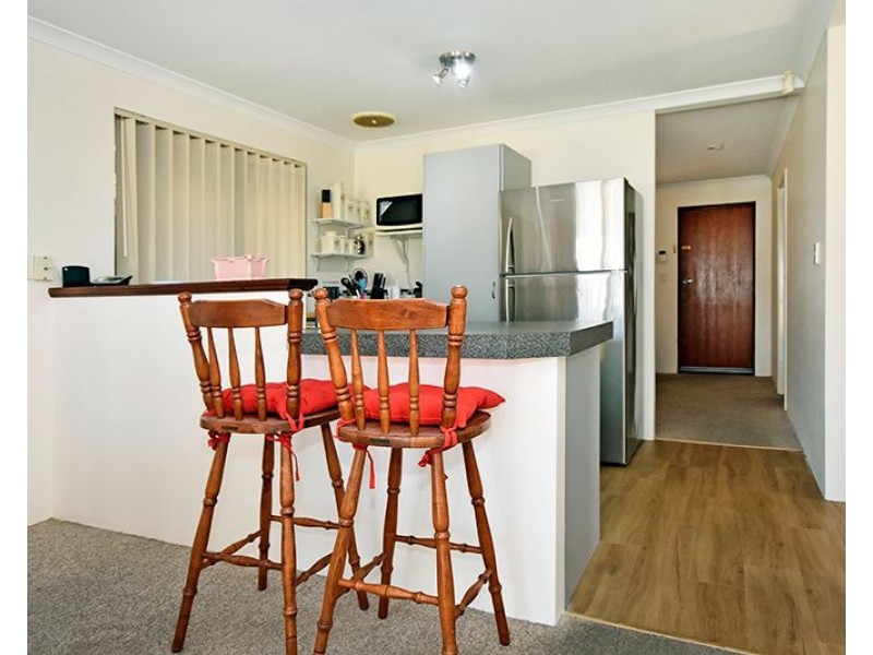 10 Longton Way, Ellenbrook WA 6069