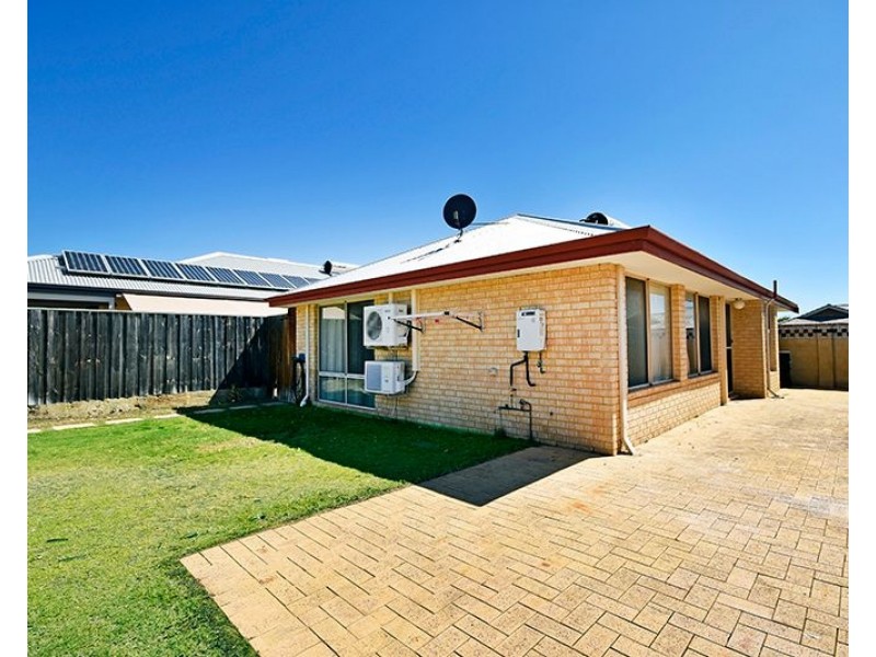 10 Longton Way, Ellenbrook WA 6069