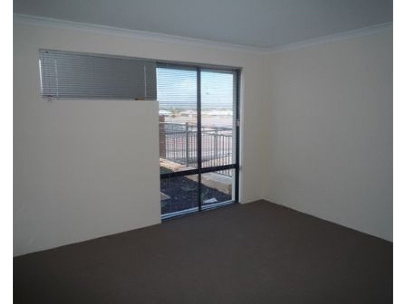 67 Banrock Drive, Ellenbrook WA 6069