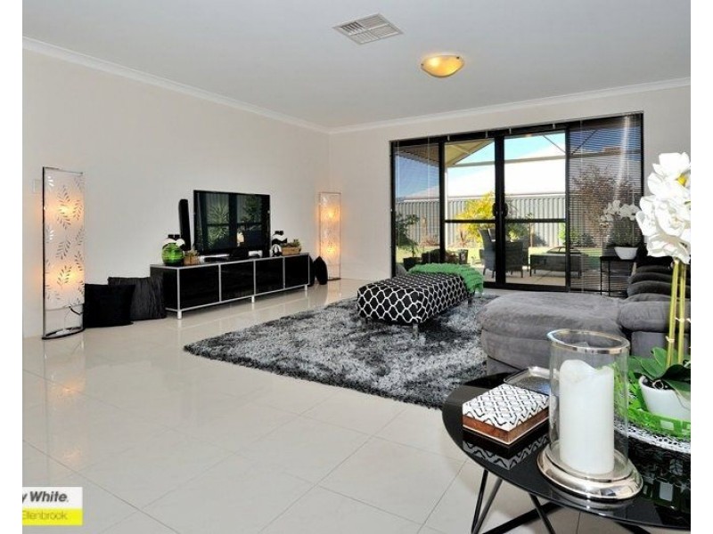 335 Millhouse Road, Aveley WA 6069