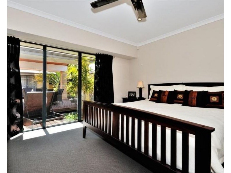 21 Dulegal Way, Aveley WA 6069