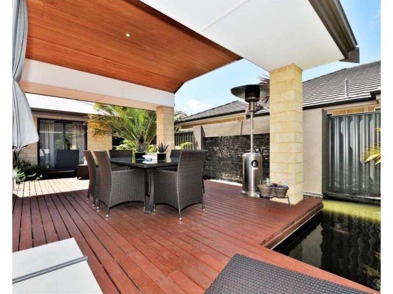 21 Dulegal Way, Aveley WA 6069