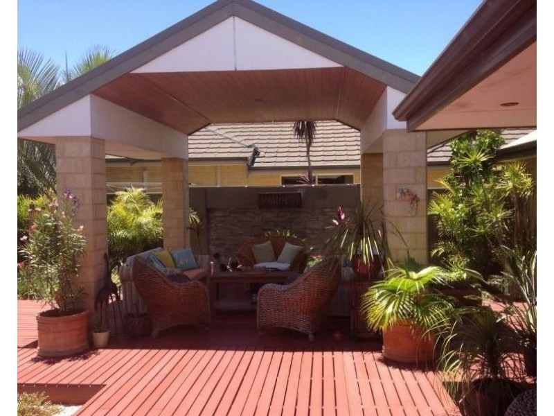 21 Dulegal Way, Aveley WA 6069